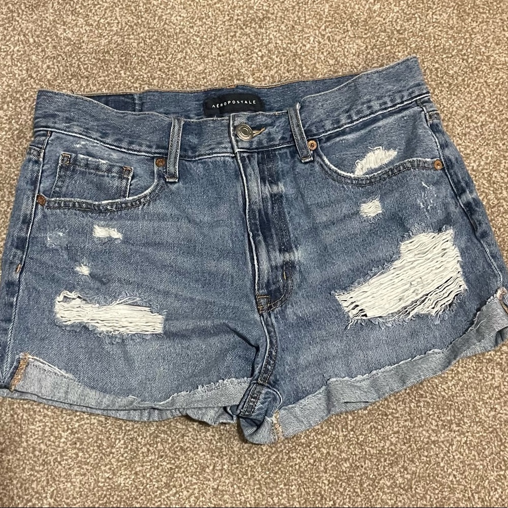 AERPOSTALE RIPPED MOM SHORTS. SIZE 10. WORN TWICE & IN GOOD CONDITION